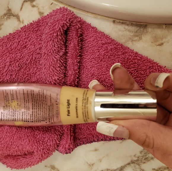 It cosmetics cc cream - Picture 2 of 2